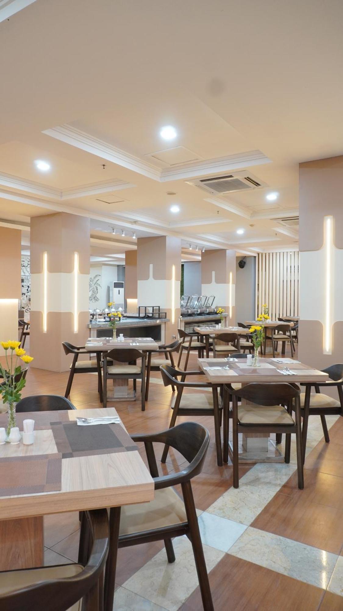 Abadi Hotel Malioboro Yogyakarta By Tritama Hospitality Exterior photo